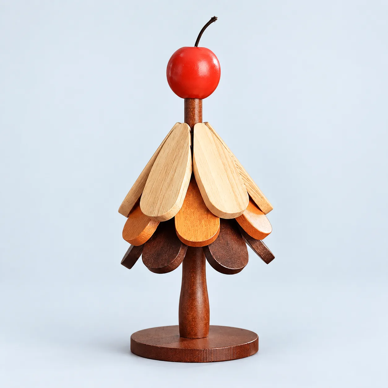 Apple-top wooden trivet tree