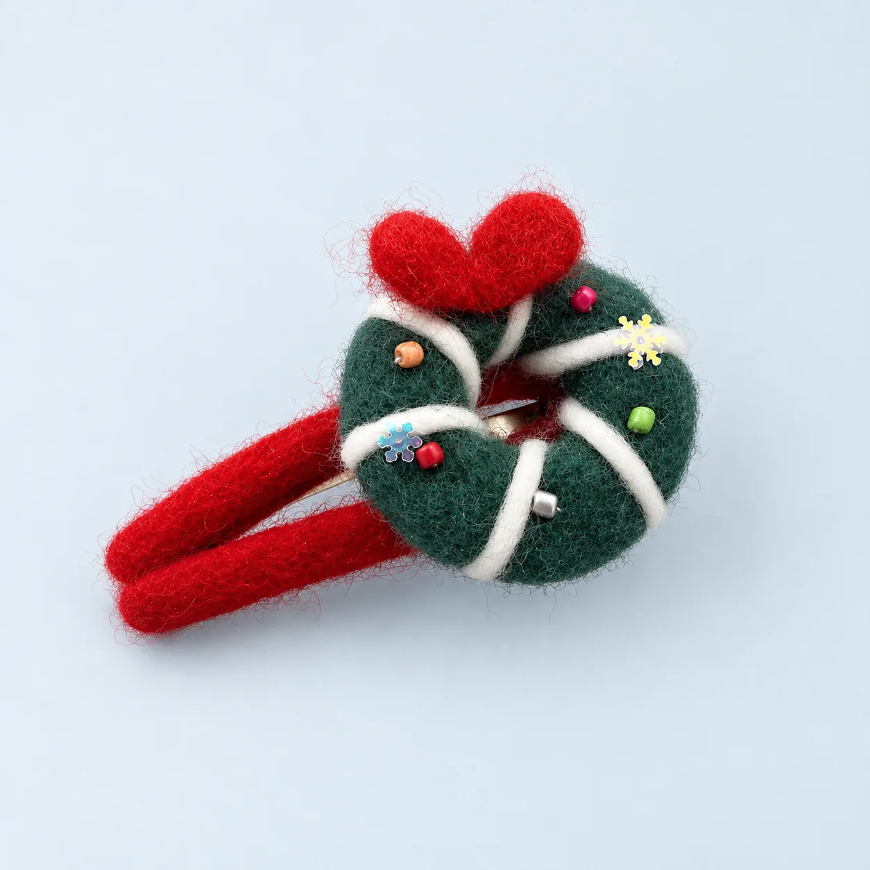 Green wreath hair clip